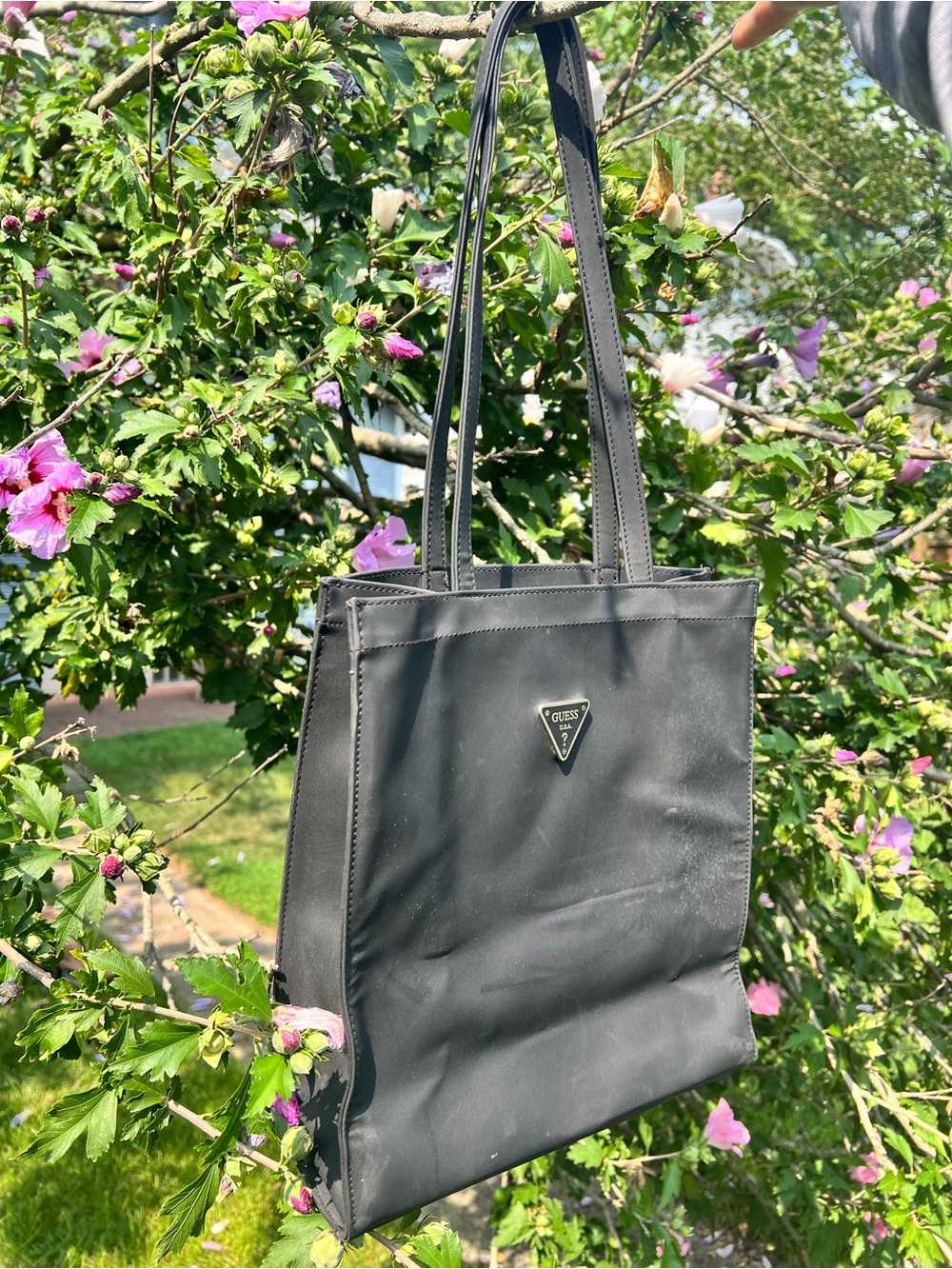 Guess Matte Black Classic Tote Bag Gold Metal Triangle Logo Plaque Carry-on Case